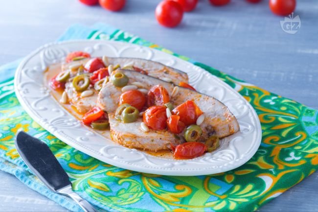 Sicilian-style swordfish - Italian recipes by GialloZafferano
