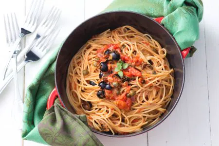 Pasta alla vesuviana (Spicy pasta)