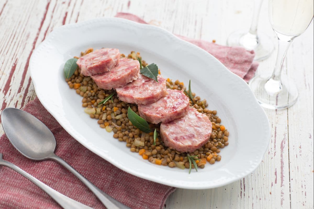 Cotechino (Pork sausage) with lentils