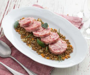 Cotechino (Pork sausage) with lentils