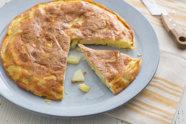 Potato frittata - Italian recipes by GialloZafferano