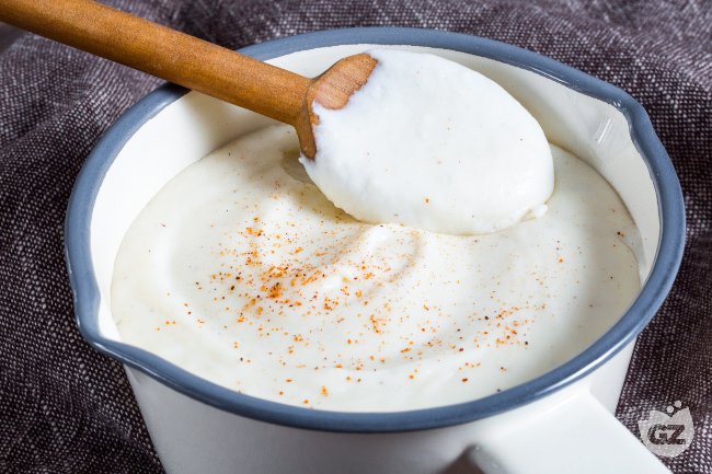 Béchamel sauce (white sauce)