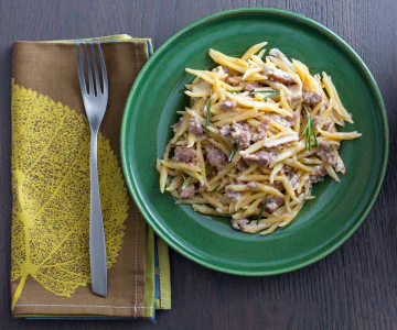 Pasta with mushrooms and sausage