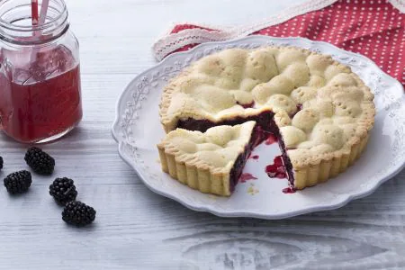 Blackberry pie