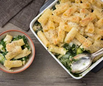 Spinach pasta bake