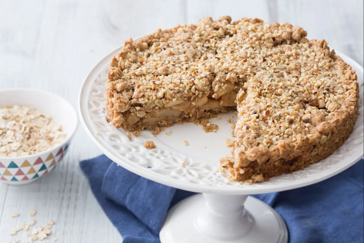 Oat apple crumble