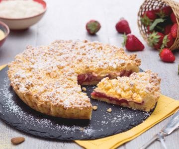 Strawberry Crumb Cake