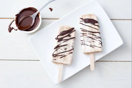 Coffee and cream popsicles