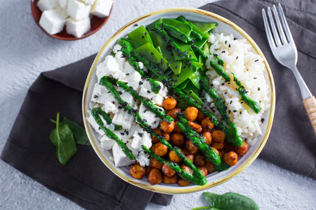 Rice bowl with spinach pesto