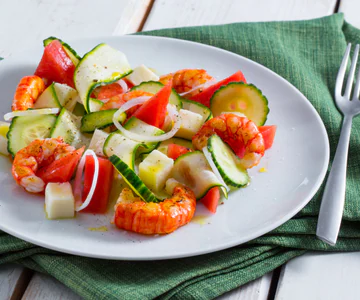 Raw vegetables, shrimps and taleggio cheese