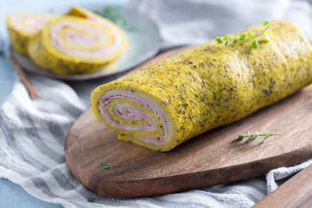 Oven-baked omelette roll