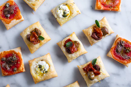 Mini puff pastry pizzas