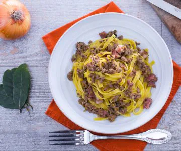 Tagliatelle with white ragù