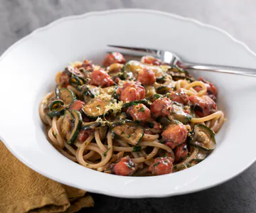 Spaghetti with Octopus and Zucchini