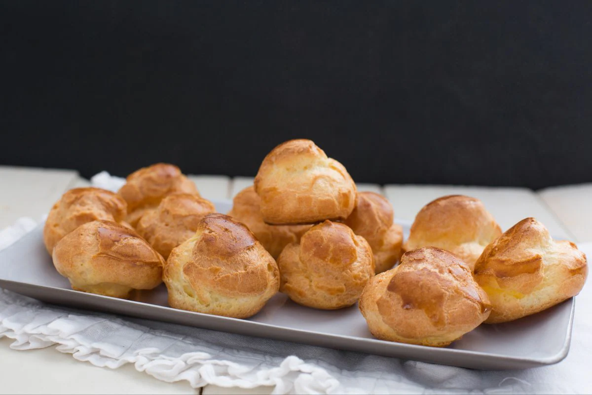 Choux pastry (pâte à choux)