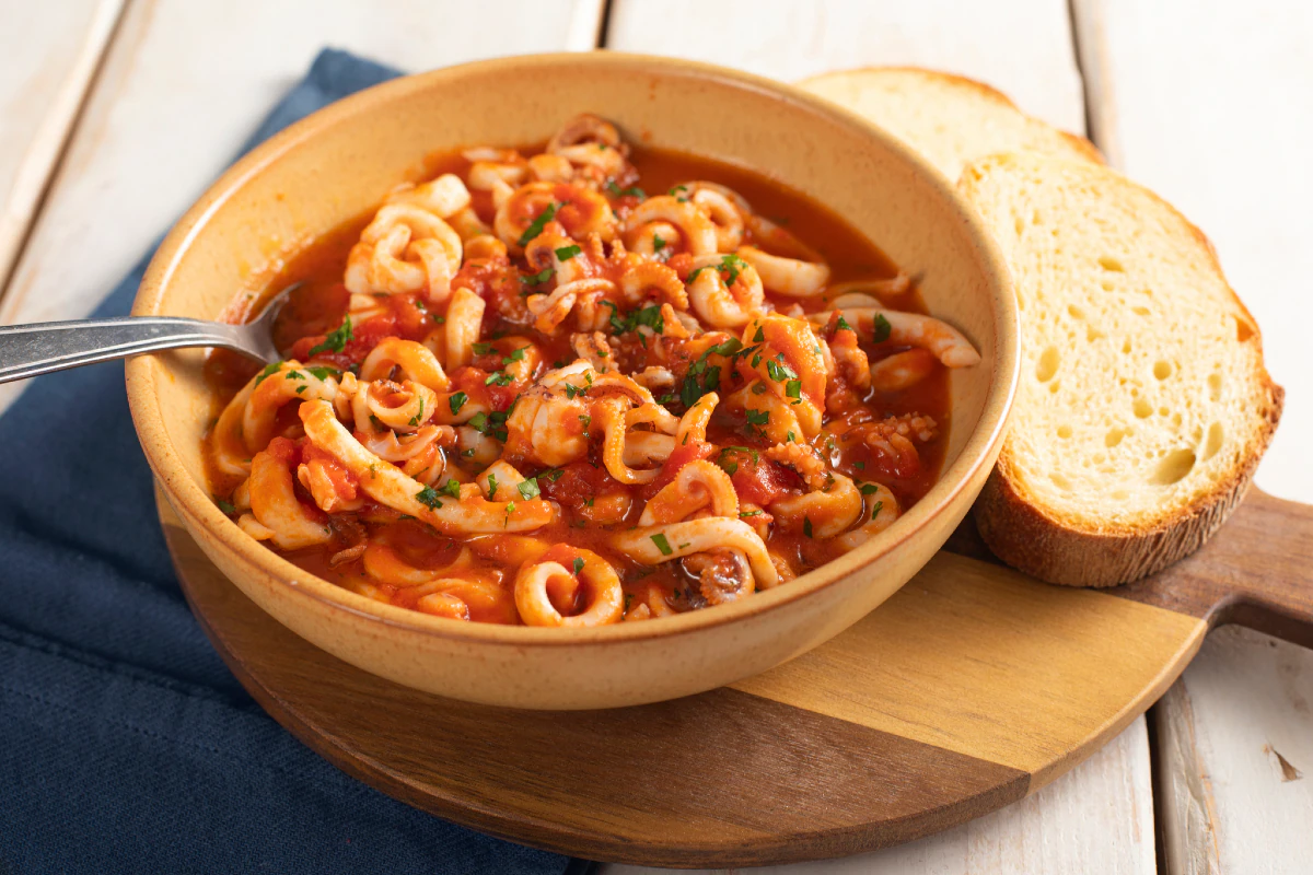 Braised Squid in Tomato Sauce