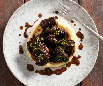 Braised Flank Steak with Mashed Potatoes