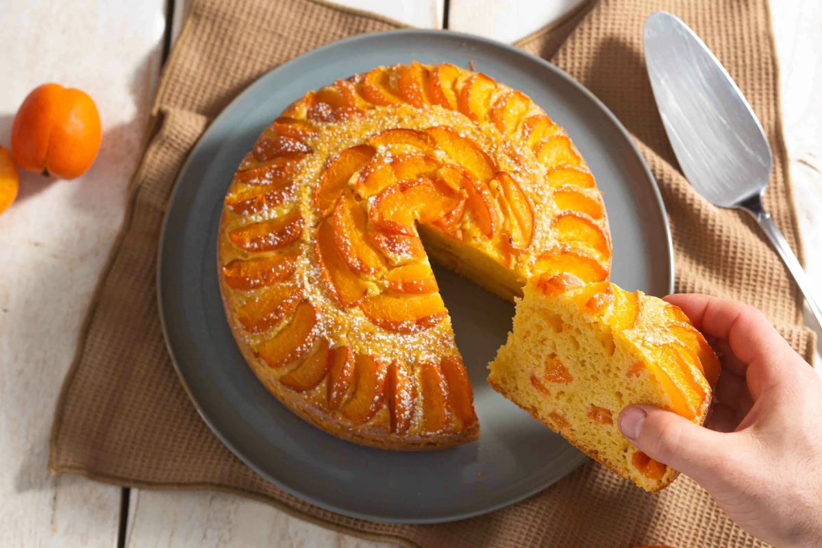 Apricot and Ricotta Cake