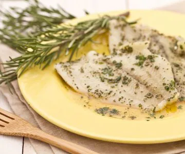 Plaice Fillet with Honey and Aromatic Herbs