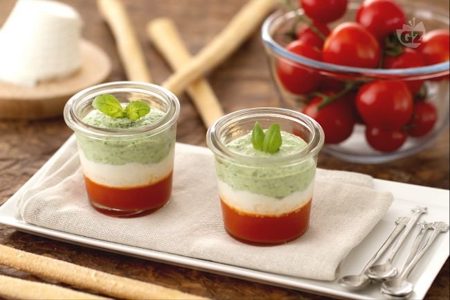 Caprese Fingerfood - Italian recipes by GialloZafferano