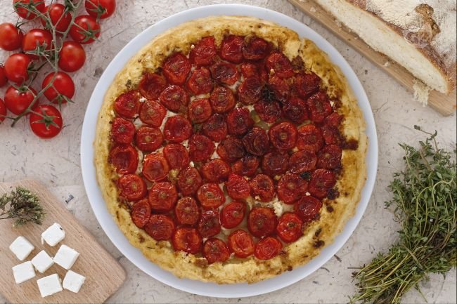 Tomato and Feta Tatin - Italian recipes by GialloZafferano