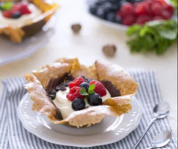 Hazelnut Crunch Basket