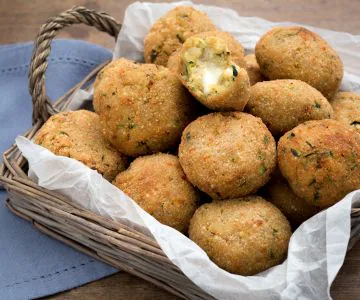 Quinoa, Zucchini, and Stracchino Bites