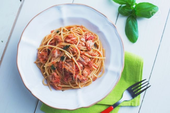 Tuna Spaghetti - Italian recipes by GialloZafferano