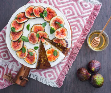 Yogurt, fig, and honey cheesecake