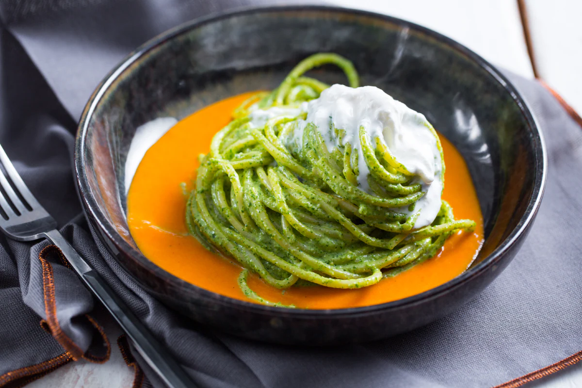 Spaghetti with Arugula, Bell Peppers, and Stracciatella