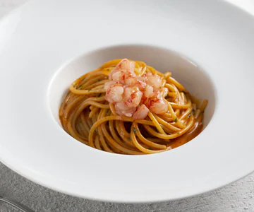 Spaghettoni with Raw Shrimp