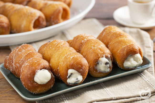 Fried Sicilian Cartocci - Italian recipes by GialloZafferano
