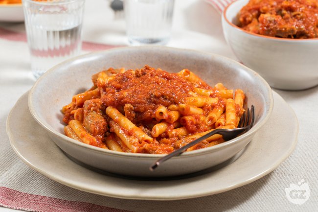 Ziti with Neapolitan Ragù - Italian recipes by GialloZafferano