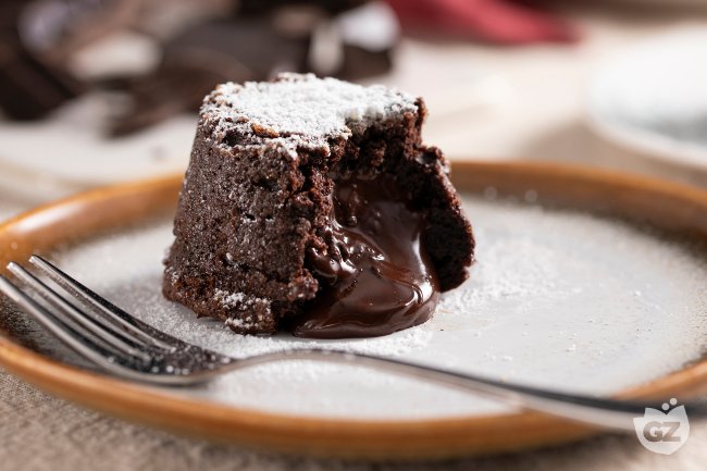 Chocolate Fondant - Italian recipes by GialloZafferano