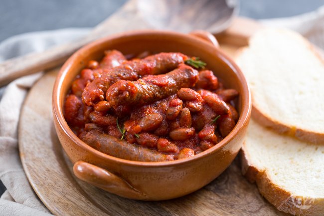 Sausage and Beans - Italian recipes by GialloZafferano