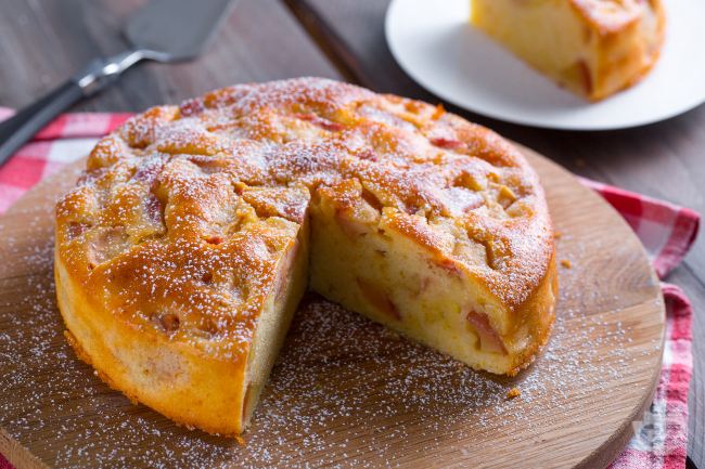 Water Apple Cake - Italian recipes by GialloZafferano