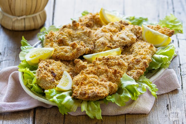 Baked Chicken Cutlets - Italian recipes by GialloZafferano