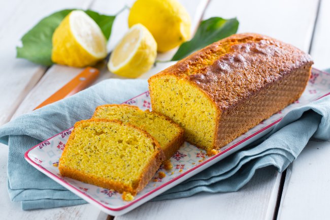 Lemon Pound Cake - Italian recipes by GialloZafferano
