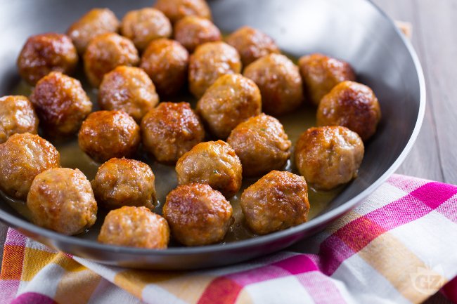 Meatballs in White Sauce - Italian recipes by GialloZafferano