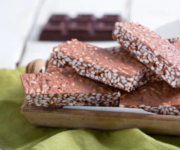 Puffed Rice and Chocolate Bars