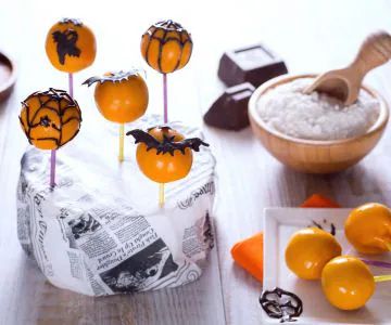 Halloween Cake Pops