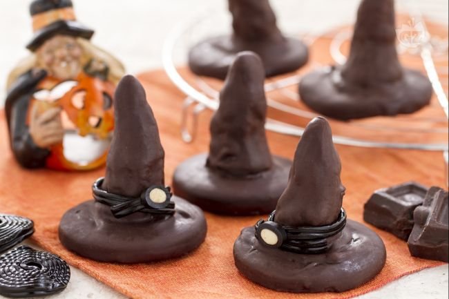 Witches' Hats - Italian recipes by GialloZafferano