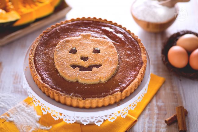 Pumpkin and Condensed Milk Tart - Italian recipes by GialloZafferano