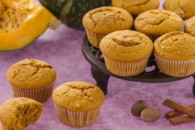 Pumpkin Muffins - Italian recipes by GialloZafferano