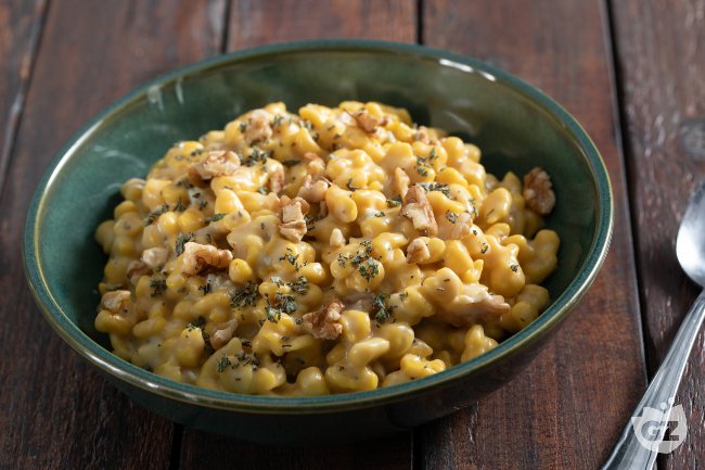 Pumpkin Spätzle - Italian recipes by GialloZafferano