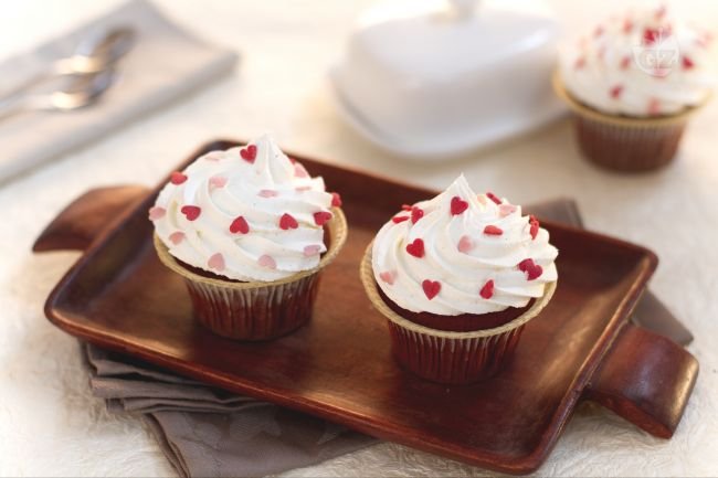 Red velvet cupcake - Italian recipes by GialloZafferano