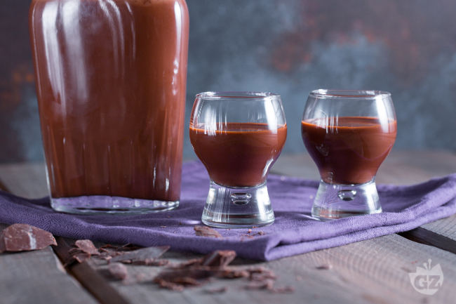 Chocolate Liqueur - Italian recipes by GialloZafferano