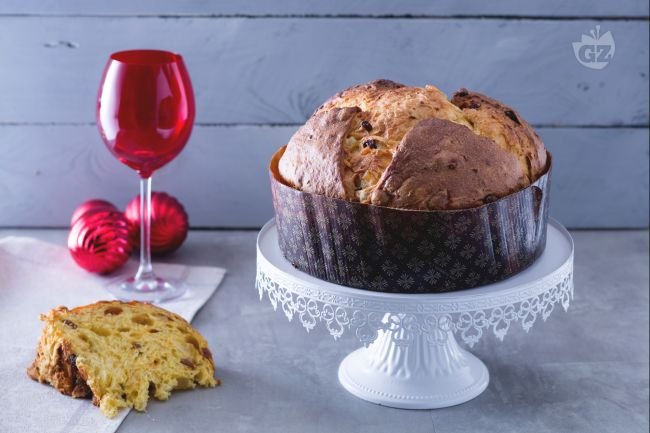 Panettone - Italian recipes by GialloZafferano