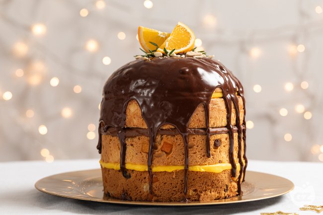 Stuffed Panettone - Italian recipes by GialloZafferano