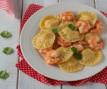 Ravioli stuffed with potatoes and shrimp